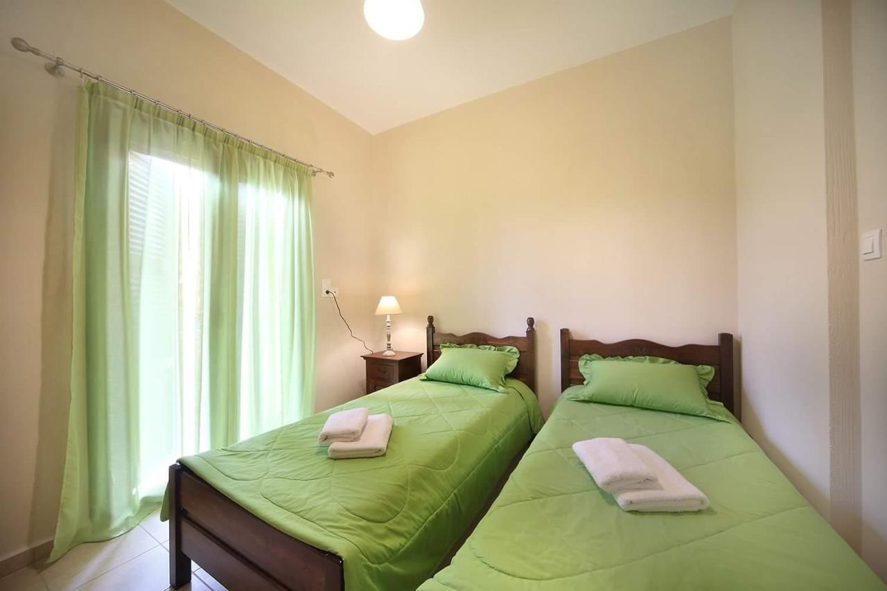 Sfakia Thea Apartments Bagian luar foto